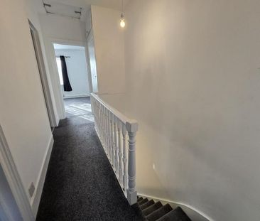 3 bedroom terraced house to rent - Photo 6