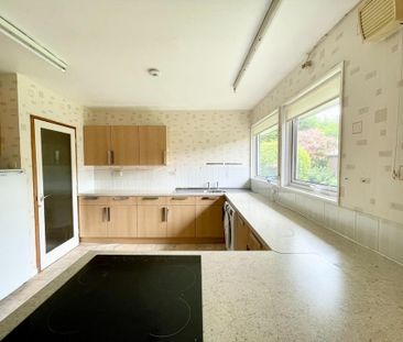 4 bedroom bungalow to rent - Photo 1