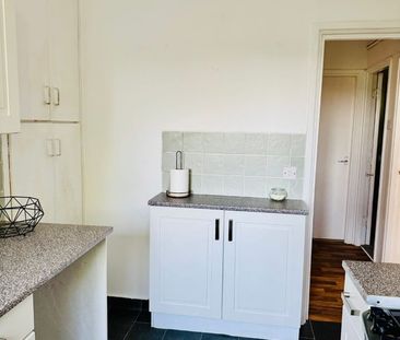 3 Bed Semi-Detached House, Broxtowe Lane, NG8 - Photo 6