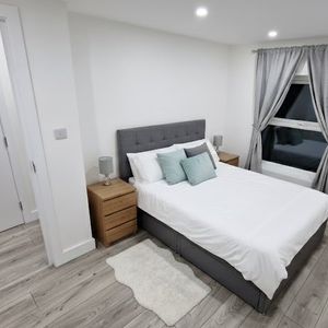 1 Bed Flat, Gipsy Road, SE27 - Photo 2