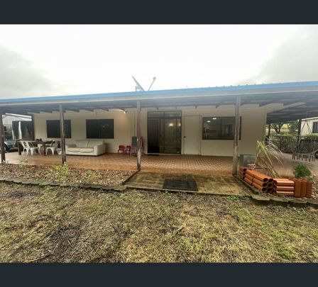 4 School Street, Helidon, Qld 4344 - Photo 1