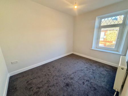 4 bedroom terraced house to rent - Photo 4
