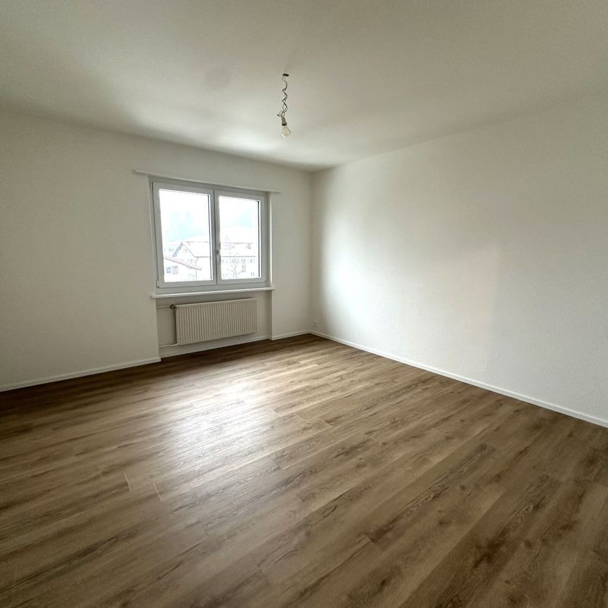 Bévilard, beautiful renovated apartment 4.5 pcs with balcony - Foto 1