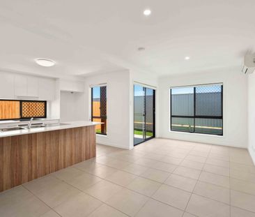 2/15 Kehlet Street, Point Vernon, Qld 4655 - Photo 6