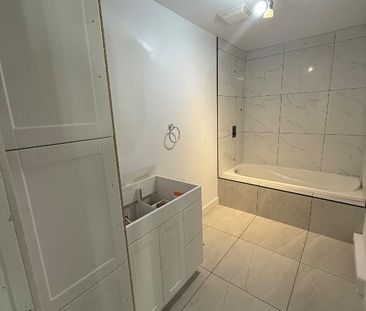 Logement complètement rénové 3 1/2 - Photo 4