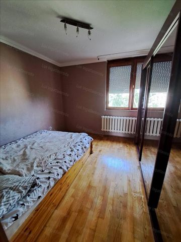Kiadó átlagos állapotú lakás - Oroszlány - Photo 3