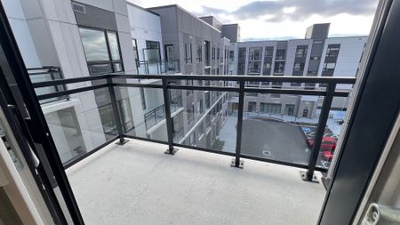 For Lease - 3250 Carding Mill Trail Unit# 508, Oakville, Ontario - Photo 3