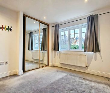 Thorpe Road, Staines-upon-Thames, Surrey, TW18 3HT - Photo 2