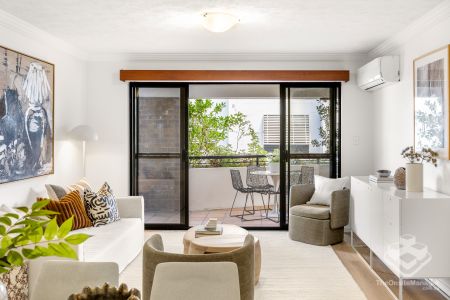 Enjoy the Best of New Farm Living – Spacious Unit on Prestigious Sydney Street - Photo 3