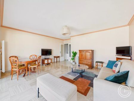 Location Appartement 2 pièces 59m² NICE 06300 - Photo 3