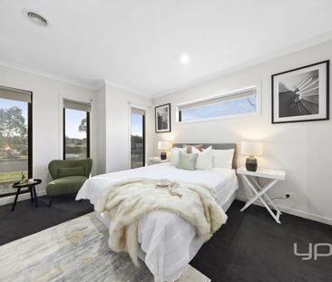 “East-Facing Luxury Home with Park & Coastal Views” - Photo 6