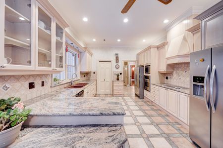 For Lease - 27 Junewood Crescent, Toronto, Ontario - Photo 5