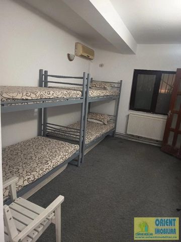 Mamaia Nord, de inchiriat vila pentru muncitori - Fotografie 4