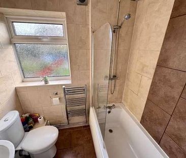 Newbury Avenue, Great Coates, Grimsby, DN37 - Photo 4