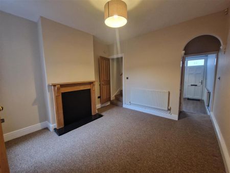 2 bedroom terraced house to rent - Photo 4