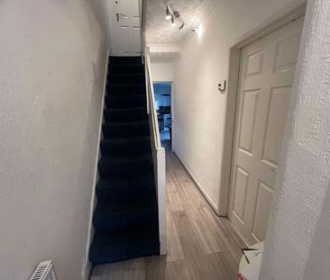 Milton Road, SO15 - Photo 5