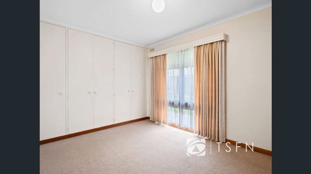 1/2 Rodney St, Flora Hill - Photo 1