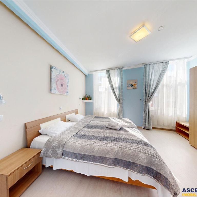 Camera mobilata si utilata, Centrul Istoric - Piata Unirii, - Fotografie 1