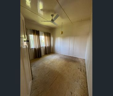 Comfortable 3 Bedroom Home in Kepnock! - Photo 1