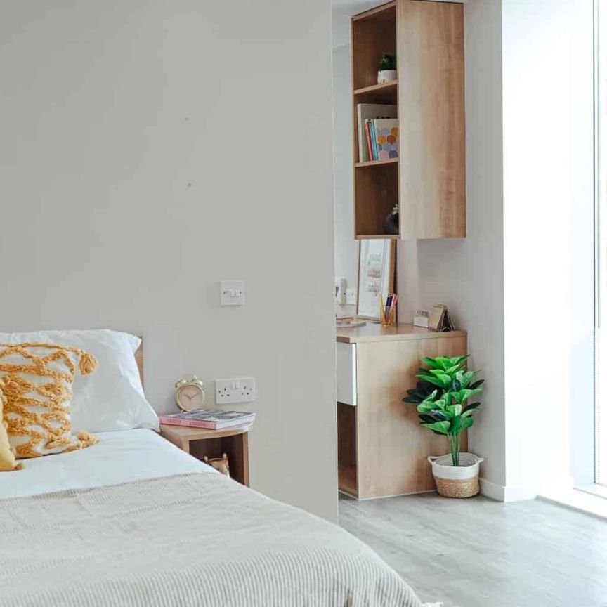 Gold Studio - Photo 1