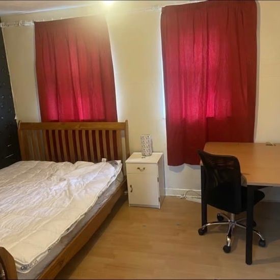 Room in a Shared House, Sir Howard Way, L8 - Photo 1