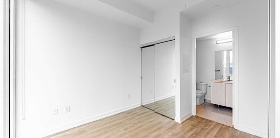 Brand New Deluxe Corner Suite In The Heart Of The St. Lawrence Market - Photo 2