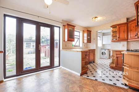4 bedroom detached to rent Strelley Avenue, Standens Barn, NN3 9UH - Photo 2