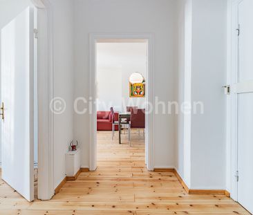 Helle, möblierte Wohnung mit Süd-Balkon in Hamburg-Winterhude - Photo 1