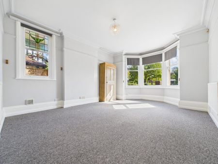 5 bedroom semi-detached house to rent - Photo 4