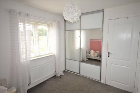 2 bedroom property to rent - Photo 4