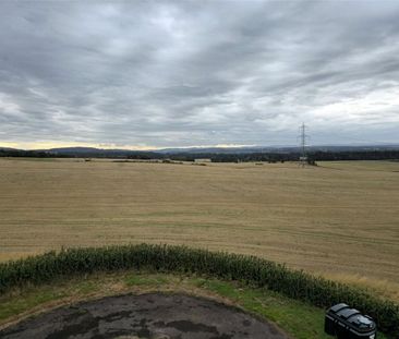 5 bedroom detached house to rent - Photo 1