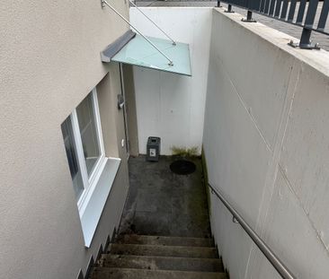 Modern 2.5-room apartment with elevator and underground parking, Me... - Photo 4