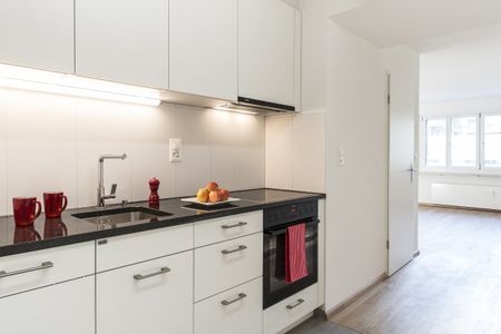 Rent without deposit - Spacious apartment in Gundeli - Photo 3