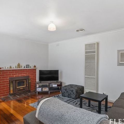 Neat Unit Right in the Heart of Cranboure! - Photo 1