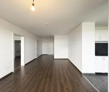 Blick ins Grüne - Großzügige 2-Zimmer-Wohnung mit Balkon - Photo 2