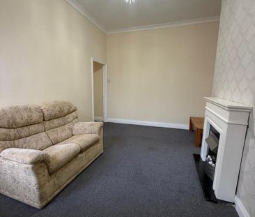 2 bedroom cottage to rent - Photo 2