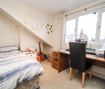 2 bedroom terraced house to rent - Photo 5