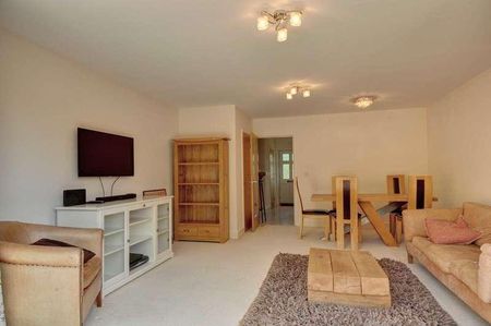 Charlotte Mews, Henley On Thames, RG9 - Photo 3