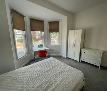 3 bedroom apartment to rent - Photo 6