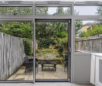 Claudia Place, SW19 - Photo 5