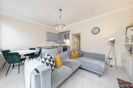 2 bedroom flat to rent - Photo 2