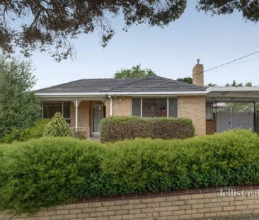 2 Mandowie Road, Glen Waverley - Photo 4