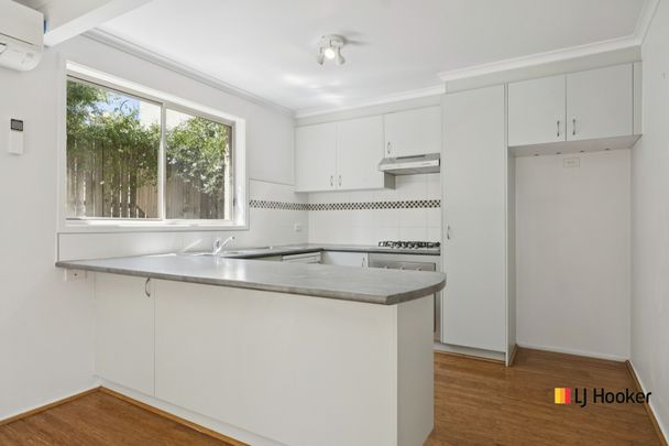 Family Living In Popular Amaroo - Photo 1