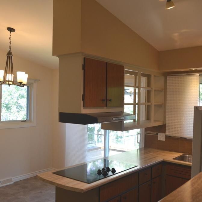 4-bed 2-bath house for rent in V sector of Brossard - Photo 1