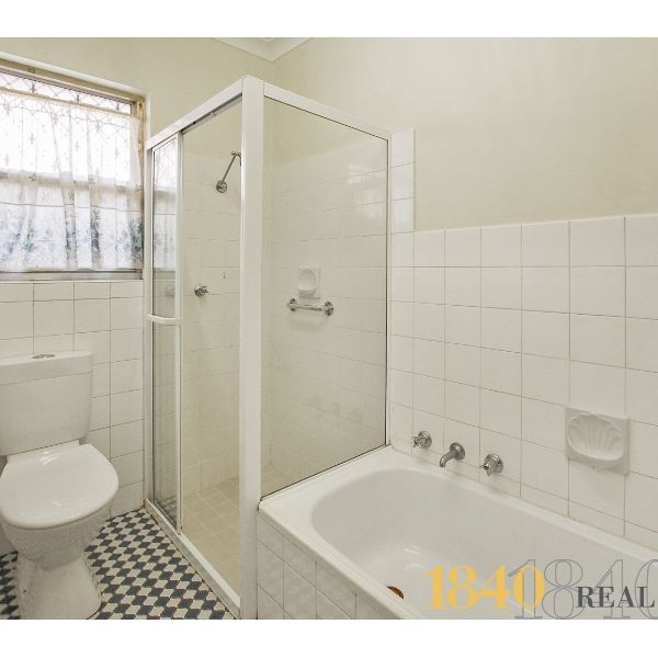 Cute & Cozy - Photo 1