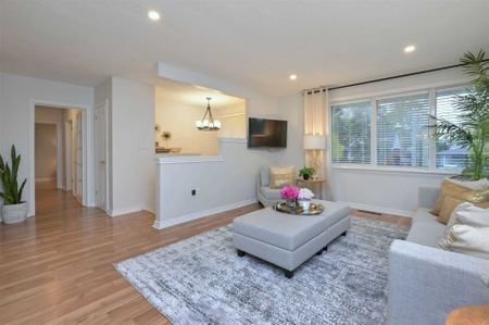 For Lease - 9 Avonmore Street, Brampton, Ontario - Photo 5