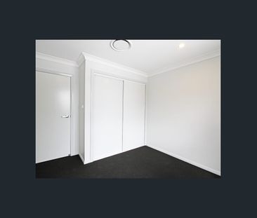 Modern Three bedroom Home - Photo 1