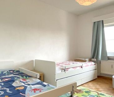 Appartement te huur in Antwerpen voor € 935 met 2 slaapkamers - Photo 2