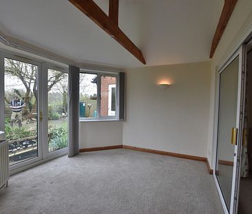 4 bedroom detached house to rent, - Photo 6