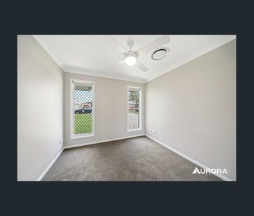 Modern Comfort in the heart of Cleveland! - Photo 3